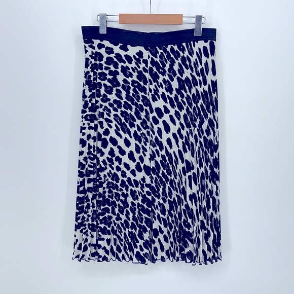 Frankie & Missy Leopard Skirt - Picture 3 of 3